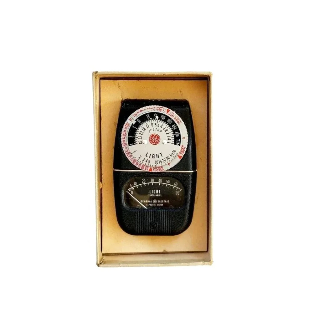 Vintage 1960s GE Exposure Meter DW-68, 1960s Photo